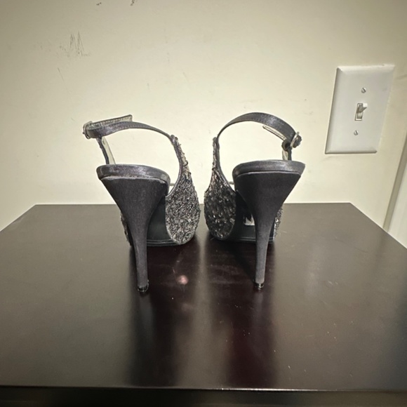 The Touch of Nina Gray/Silver/Sequins Open Toe w/buckle closure - Picture 4 of 6